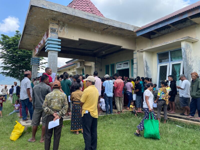Warga Lelak antusias atas hadirnya Pasar Bersubsidi dari Pemprov