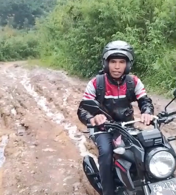 Quintus Pahing, perwakilan warga Desa Compang Lawi, Kabupaten Manggarai Timur. Foto:( Dok Pribadi).