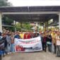 Aliansi Mahasiswa Pencari Keadilan menggelar aksi di Kejati NTT terkait dugaan korupsi RS Pratama Wewiku, Kabupaten Malaka. (Doc.Istimewa)
‎