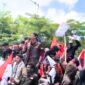 Orasi Politik Ketua Umum FMN PP dan Mahasiswa dari berbagai organisasi di depan Gedung DPRD NTT.Foto:(Doc.FMN)