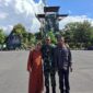 Prada Irawansyah, foto bersama kedua orangtuanya usai pelantikan.(Foto:Doc. Neswline/SRT)