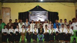 Pengurus HIPELMAS Kupang Periode 2025–2026 saat pelantikan di Gedung STIMIK Kupang, Sabtu (7/2/2026). Foto:(Doc.Newsline/Hefri)
‎