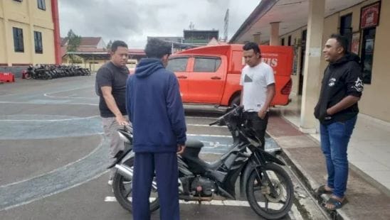 Barang bukti sepeda motor yang diduga hasil Curian diamankan Oleh Tim Jatanras Polres Manggarai di Kelurahan Pau,Kota Ruteng, 16/02/2026. Foto: Humas Polres Manggarai.