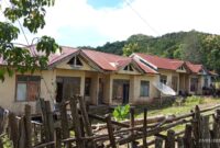 Kondisi Polsek Raimanuk di Dusun Oekofu, Desa Renrua, yang terlihat kosong dan tidak terawat.Foto:Dok.Deni/
‎