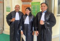 Tim Kuasa Hukum dari Law Firm James Richard & Partners saat menghadiri persidangan di Pengadilan Negeri Denpasar, Kamis 09/04/2026. Foto:Dok.Rian/