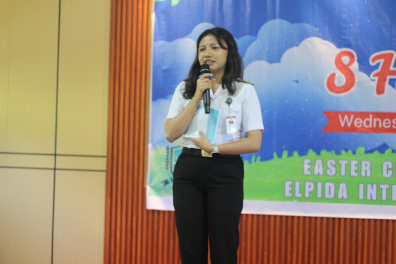 Wakil Bupati Kupang, Aurum Titu Eki, menyampaikan sambutan dalam Perayaan Paskah Elpida International School (EIS) 2026 di Aula EIS, Desa Mata Air, Kecamatan Kupang Tengah, Rabu (15/4/2026).  