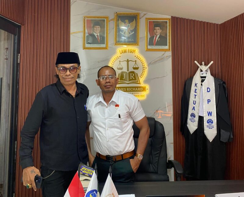 Tim kuasa hukum  James Richards & Partners, sebuah kantor hukum yang berbasis di Bali dan dikenal aktif menangani berbagai perkara. Sumber Dok: Istimewa