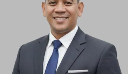 Adv. James H Anes SH, C. MSP. C.NSP bersama Law firm JAMES Richard & PATNER'S sedang menangani kasus pengalian harta bawaa. Sumber foto dok: Adv Florianus.