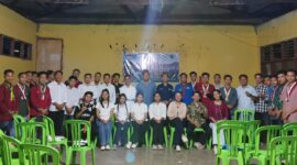 Foto bersama peserta LKTD dengan pembina, badan pengurus serta tamu undangan usai seremonial. Sumber dok: Yohanes.