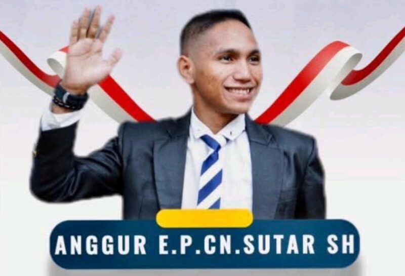 Angur Etaria Putra C.N. Sutar, S.H., putra Labuan Bajo yang dikenal dengan kepemimpinan sederhana dan berorientasi kerja nyata.  
