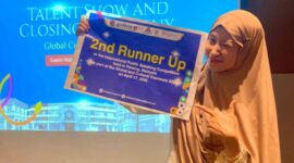 Humaira Salma Djawas, mahasiswa Universitas Muhammadiyah Kupang, menerima penghargaan Juara 3 International Public Speaking Competition di Penang, Malaysia, 17 April 2026. 
