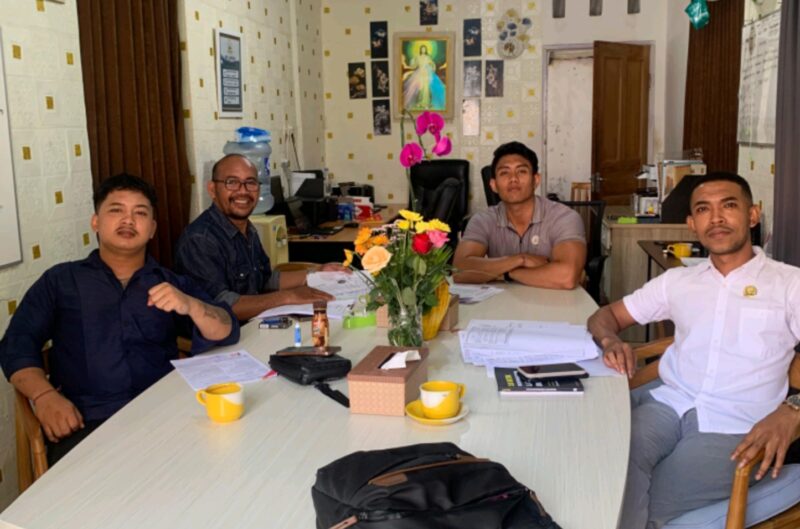 Advokat Stanislaus Tante, S.H. bersama Kantor Kuasa Hukum James Richard & Partners Menyoroti Isu Jaringan Narkoba yang susah untuk diberantas. Sumber Dok: Istimewa.