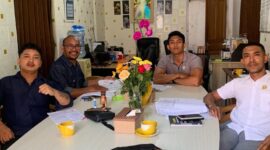 Foto bersama Tim kuasa hukum di kantor Firma Hukum James Richard & Partners.Foto:Dok.advokad Tian/