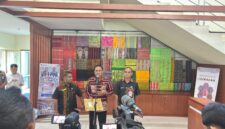 konferensi pers di Lobby Utama Kantor Gubernur NTT, Jumat (29/5/2026). Gerakan yang mengusung slogan “Melki-Johni Ajak Belajar.