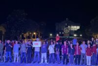 Foto bersama usai menggelar kegiatan HarLa FMN ke -23 di pelataran kampus Unika Kupang, Senin(18 Mei 2026). Foto Dok.FMN/