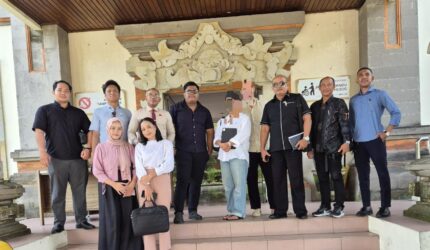 Proses mediasi hubungan industrial antara manajemen PT C dengan salah satu pekerjanya di Dinas Perindustrian dan Tenaga Kerja (Disnaker). Sumber Foto dok: Adv Floriaus.