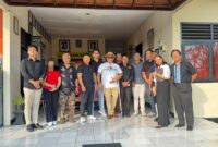 Foto Tim Kuasa Hukum Law Firma James Rikard & Partners Usai Berhasil Mediasi Kasus Dugaan Penganiayaan di Polsek Marga Tabanan. (Sumber foto: Advokat Florianus).
