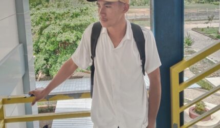 Essay Ilmiah Penulis: Arnoldus Jansen Goru — Mahasiswa Ilmu Administrasi Publik, FISIP Universitas Katolik Widya Mandira, Kupang (Sumber Dok: Alddo Goru).  