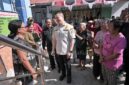 Wali Kota Kupang, dr. Christian Widodo, melakukan inspeksi mendadak (sidak) ke salah satu pangkalan minyak tanah, Pangkalan Kachuga, yang berlokasi di Jalan Pisang, Kelurahan Oebobo, Kota Kupang, Jumat (14/8/2026).