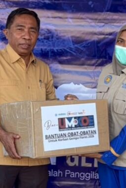 UMKoe Kirim 1.000 Paket Sembako dan Tim Medis untuk Korban Gempa Flores, Rektor: Ini Tanggung Jawab Kami