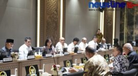 Suasana Rapat kerja Badan Legislasi DPR RI yang menetapkan RUU Reforma Agraria masuk Prolegnas Prioritas 2026 di Senayan, Jakarta Senin (24/08/2026).Foto:KPA/
‎