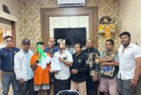 Tim Kuasa Hukum dari LAW FIRM JAMES RICHARD AND PARTNERS Bersama keluarga korban mendampingi Proses hukum yang di tangani Penyidik Satlantas Polresta Denpasar. Sumber foto dok: Adv Florianus.