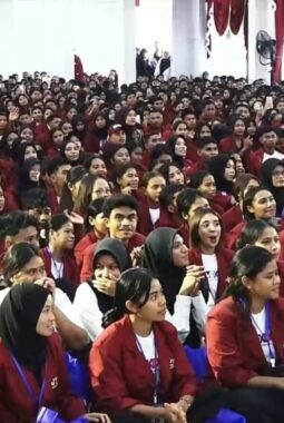 “The Real Multicultural University”, Pesan Rektor UMKOE untuk Squad 26