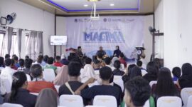 Universitas Muhammadiyah Kupang menggelar kegiatan MAGMA (Muhammadiyah Advisory for German Migration Access) untuk membuka wawasan mahasiswa mengenai peluang studi dan karier di Jerman, bertempat di Aula Gedung E Lantai III UMKOE, Sabtu (17/10/2026). Sumber foto dok: Fajar Ar Masyur.