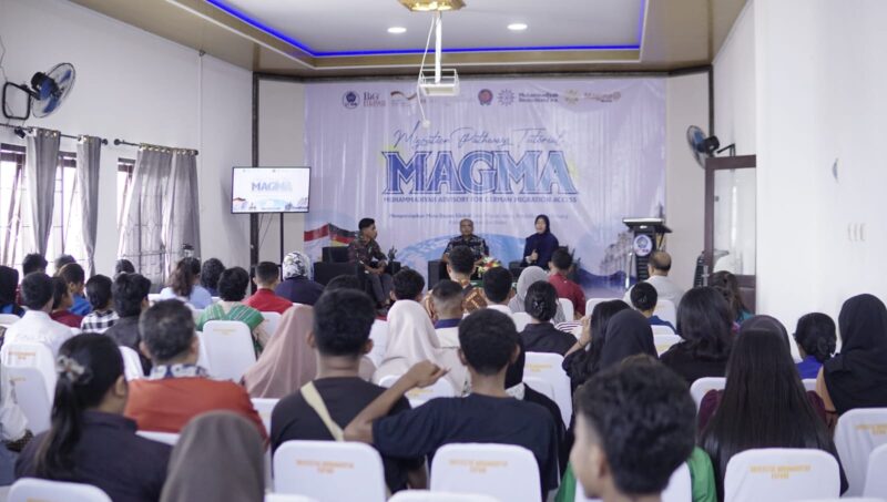 Universitas Muhammadiyah Kupang menggelar kegiatan MAGMA (Muhammadiyah Advisory for German Migration Access) untuk membuka wawasan mahasiswa mengenai peluang studi dan karier di Jerman, bertempat di Aula Gedung E Lantai III UMKOE, Sabtu (17/10/2026). Sumber foto dok: Fajar Ar Masyur.